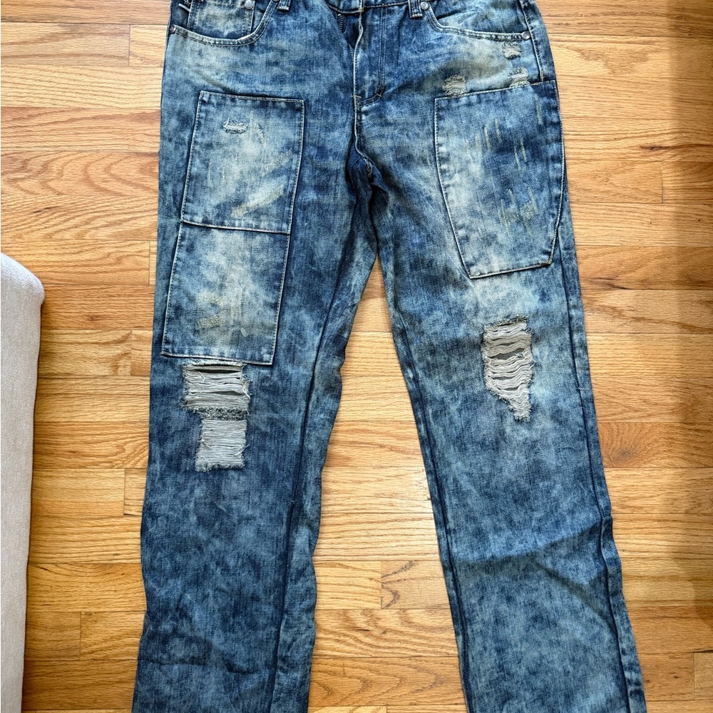 Stylish Blue Distressed Men's Relaxed Jeans